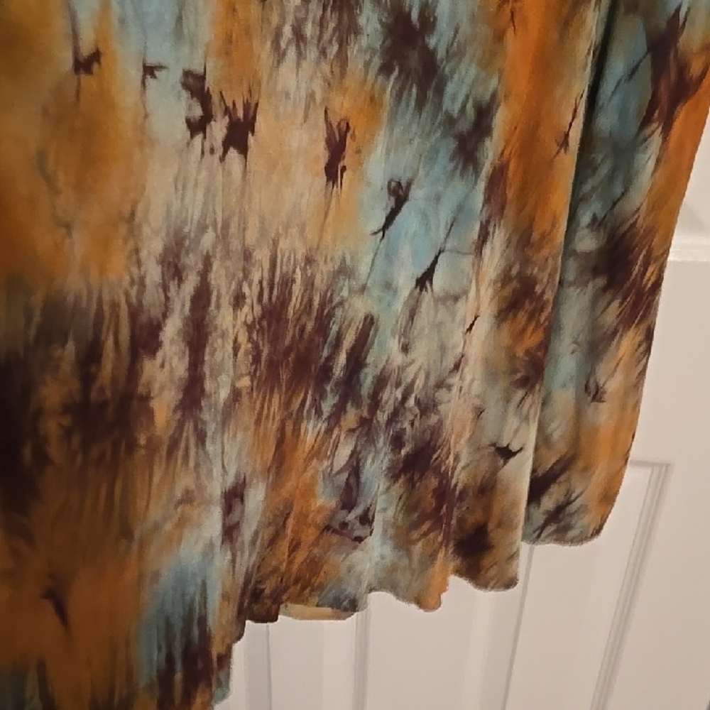 ODDY Beautiful Tie Dye Dress. - Picture 3 of 9